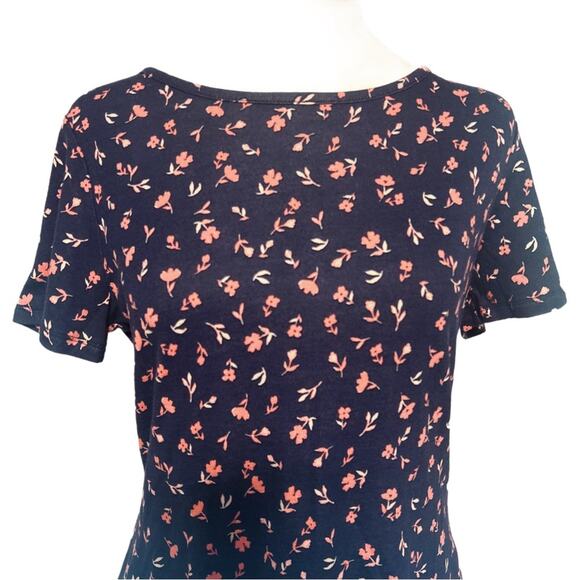 41 Hawthorn Stitch Fix Dress Size Medium Navy and Pink Floral Faux Wrap NWT - Picture 4 of 7